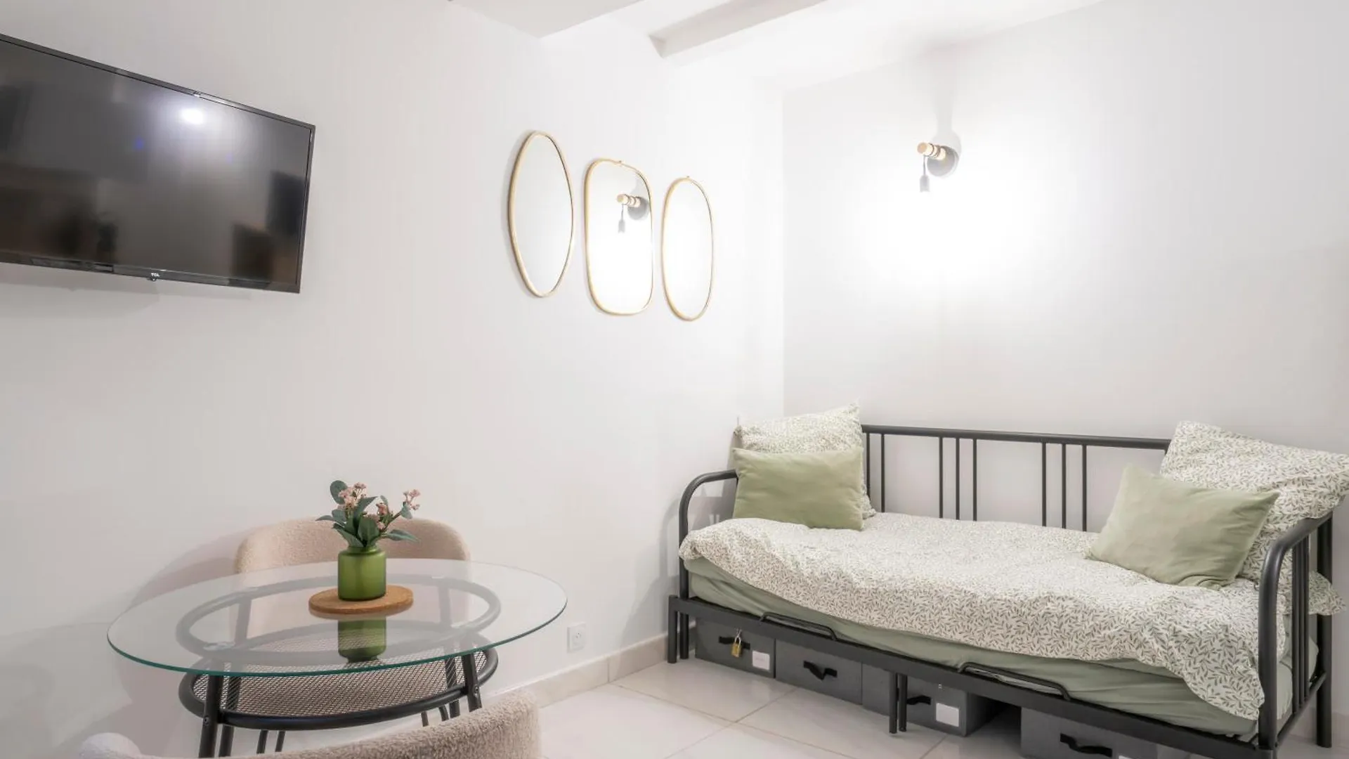 Proche Theatre Apartment Grasse 0*,